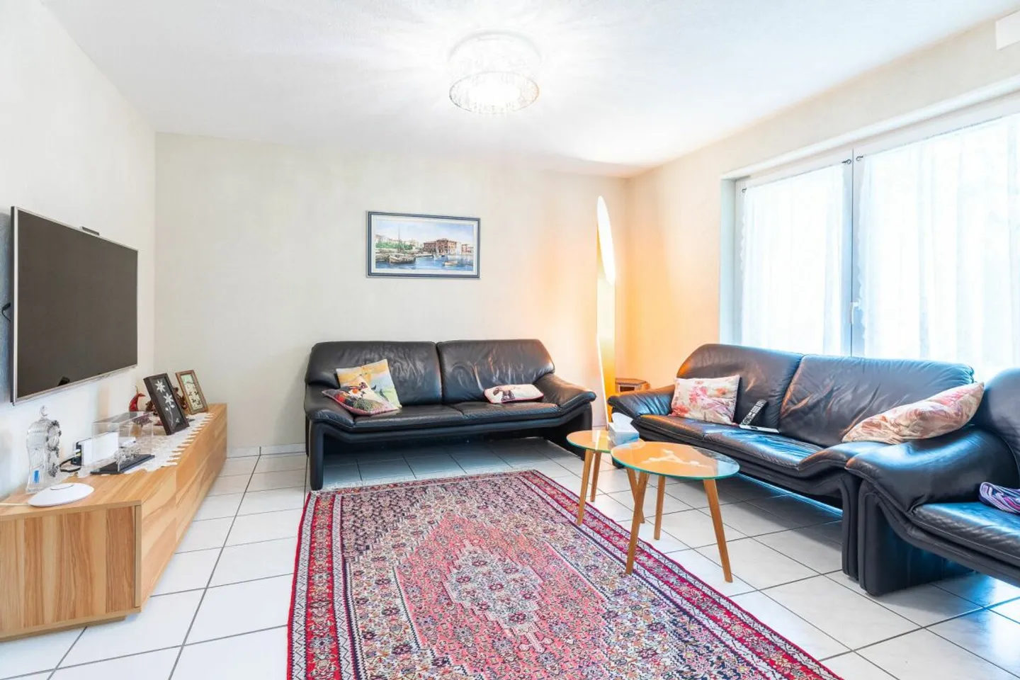 Villa unifamiliare spaziosa - vista mozzafiato e garantita sul lago di Neuchâtel - Casa unifamiliare spaziosa - vista garantita sul lago di Neuchâtel - Foto 18 di 24