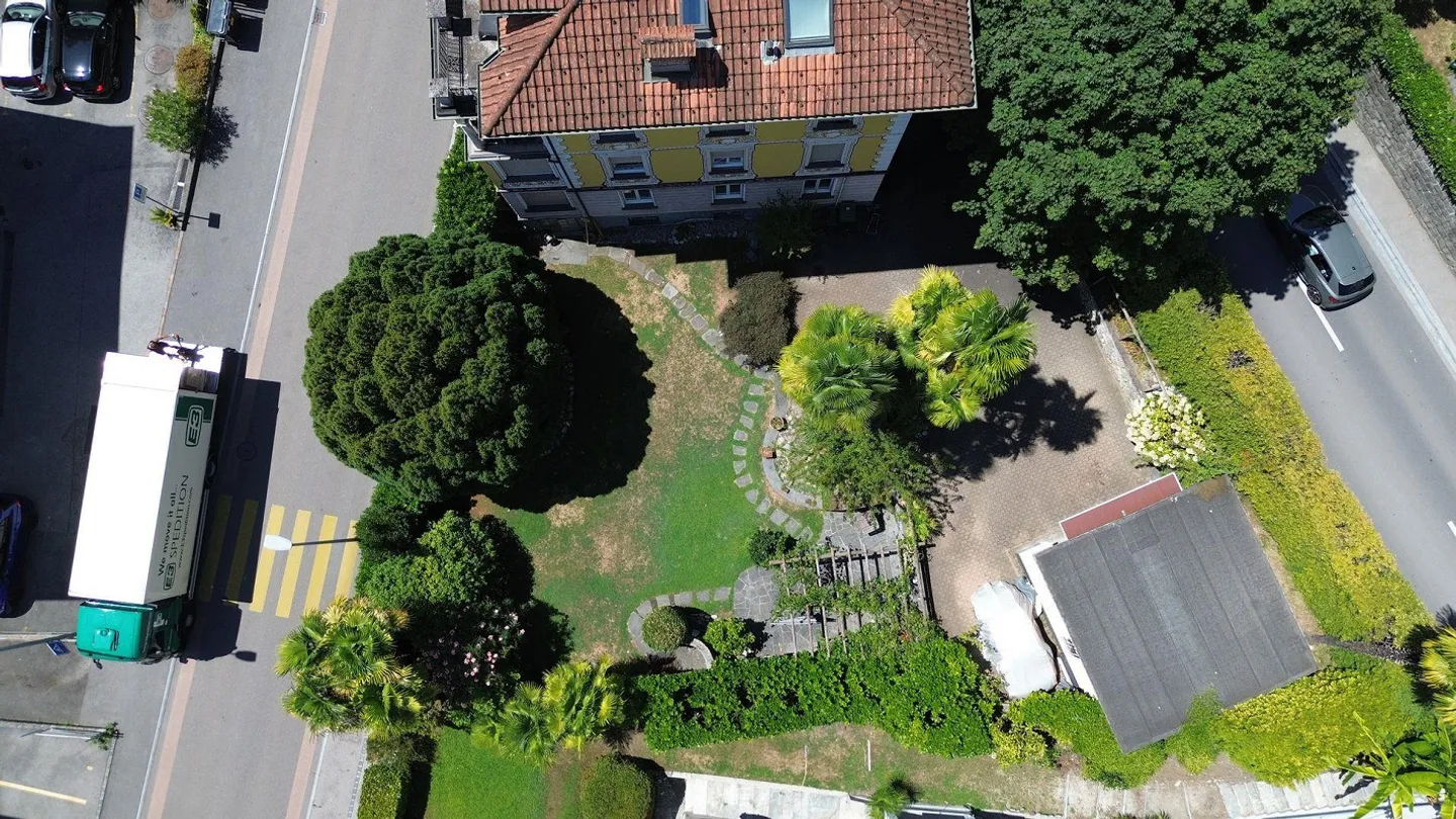 Elegant commercial space in a historic villa in a strategic location - Photo 9 of 9