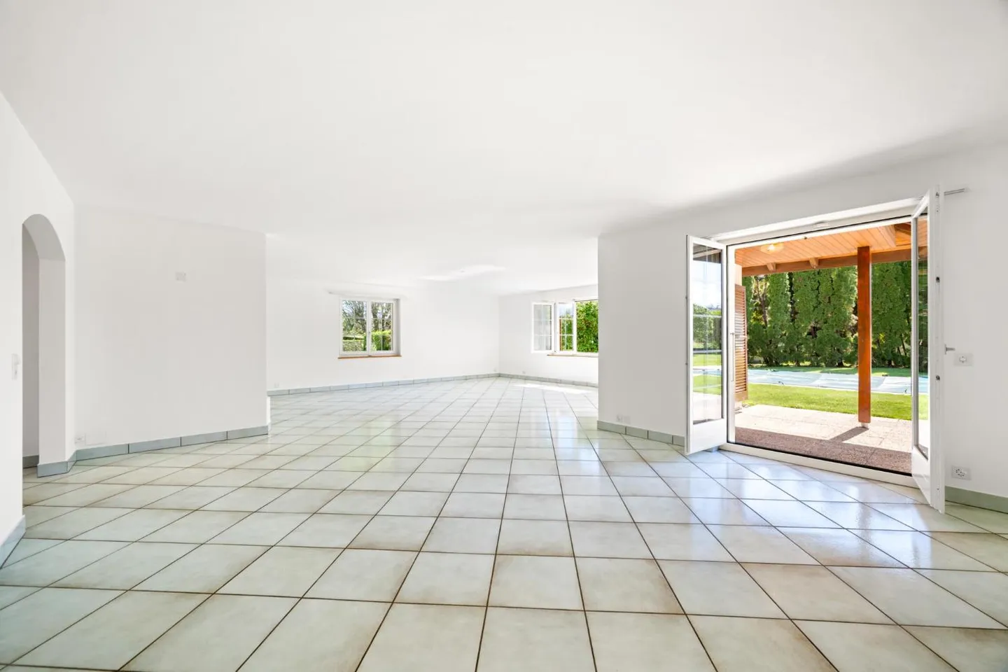 Magnifica villa di 6,5 stanze a Commugny - Foto 4 di 13
