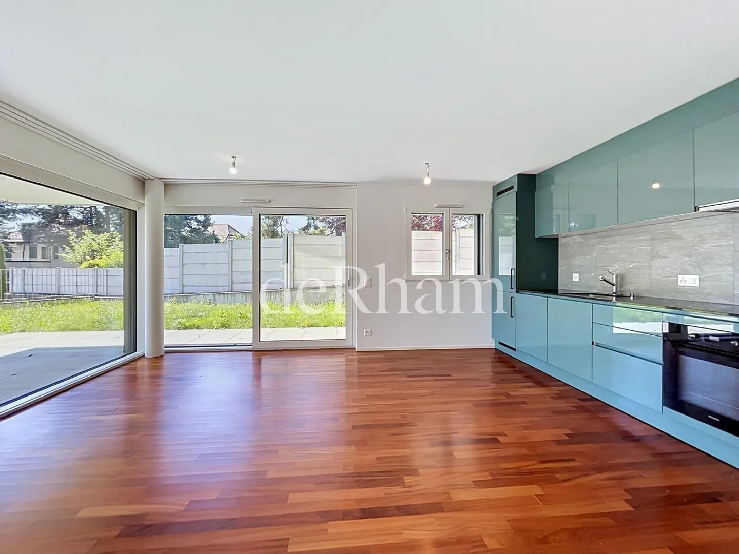 Appartement Magnifique avec Jardin - Photo 3 sur 11