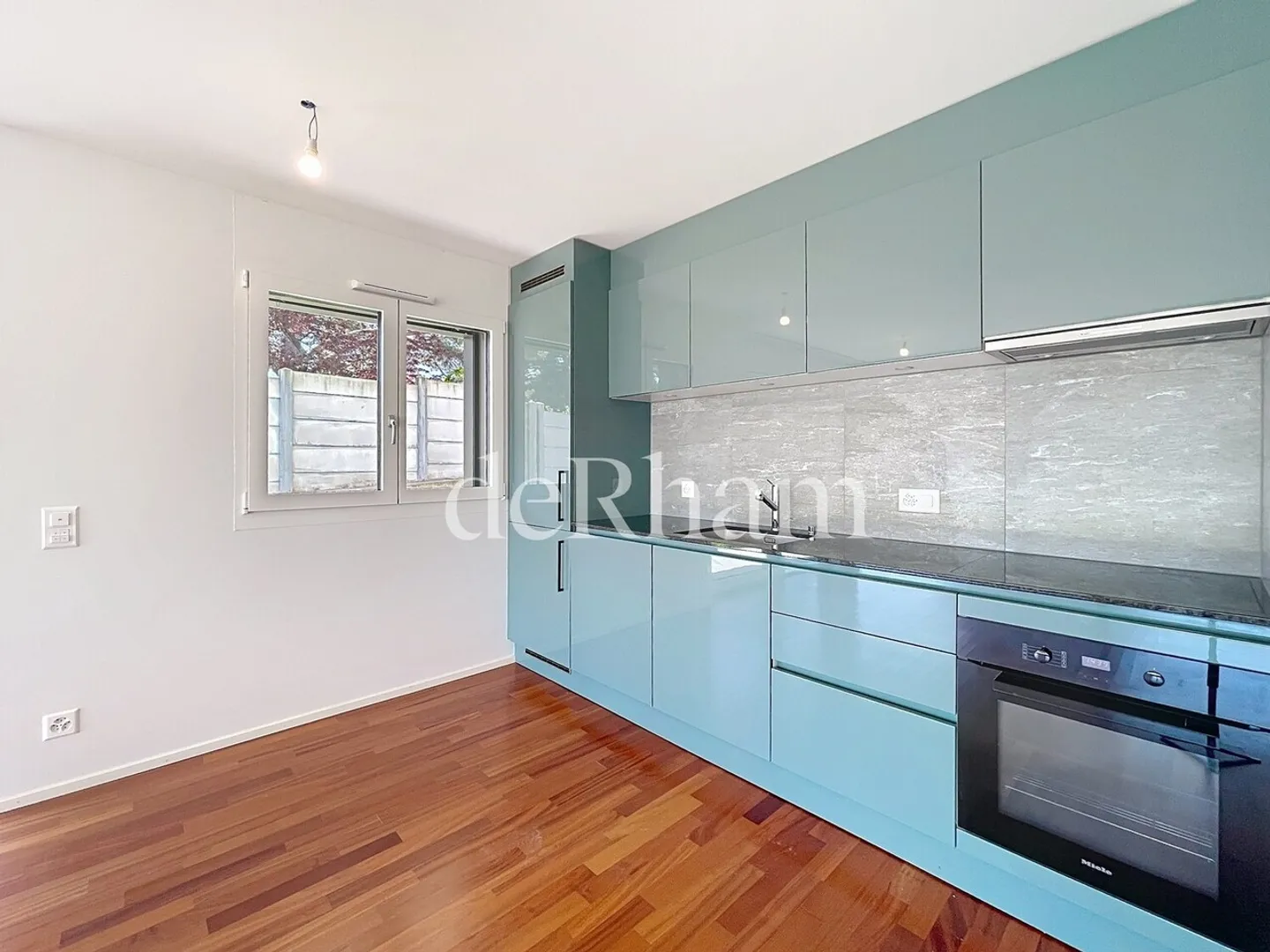 Appartement Magnifique avec Jardin - Photo 6 sur 11