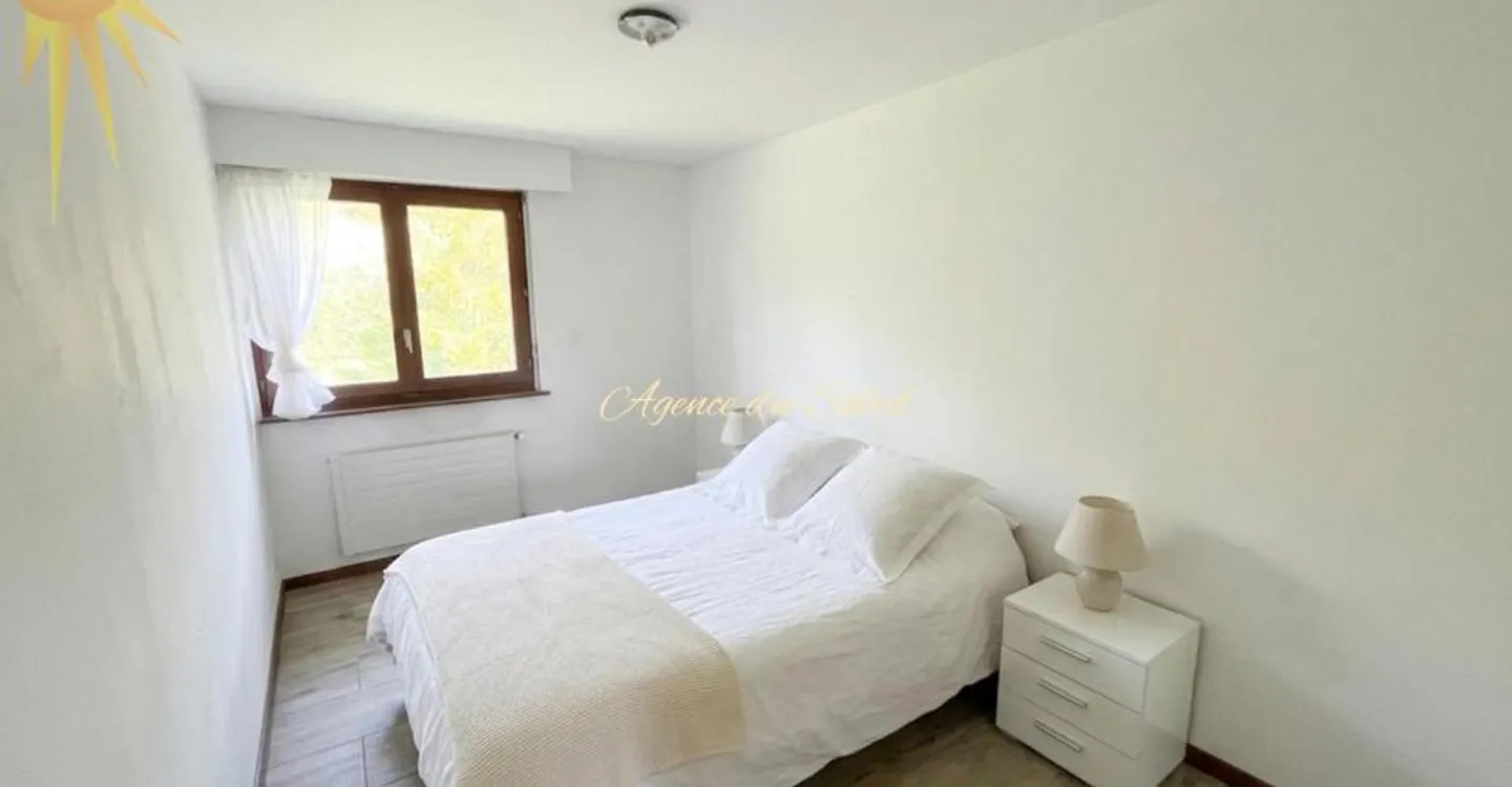 Charming Apartment in Crans - Photo 8 of 9