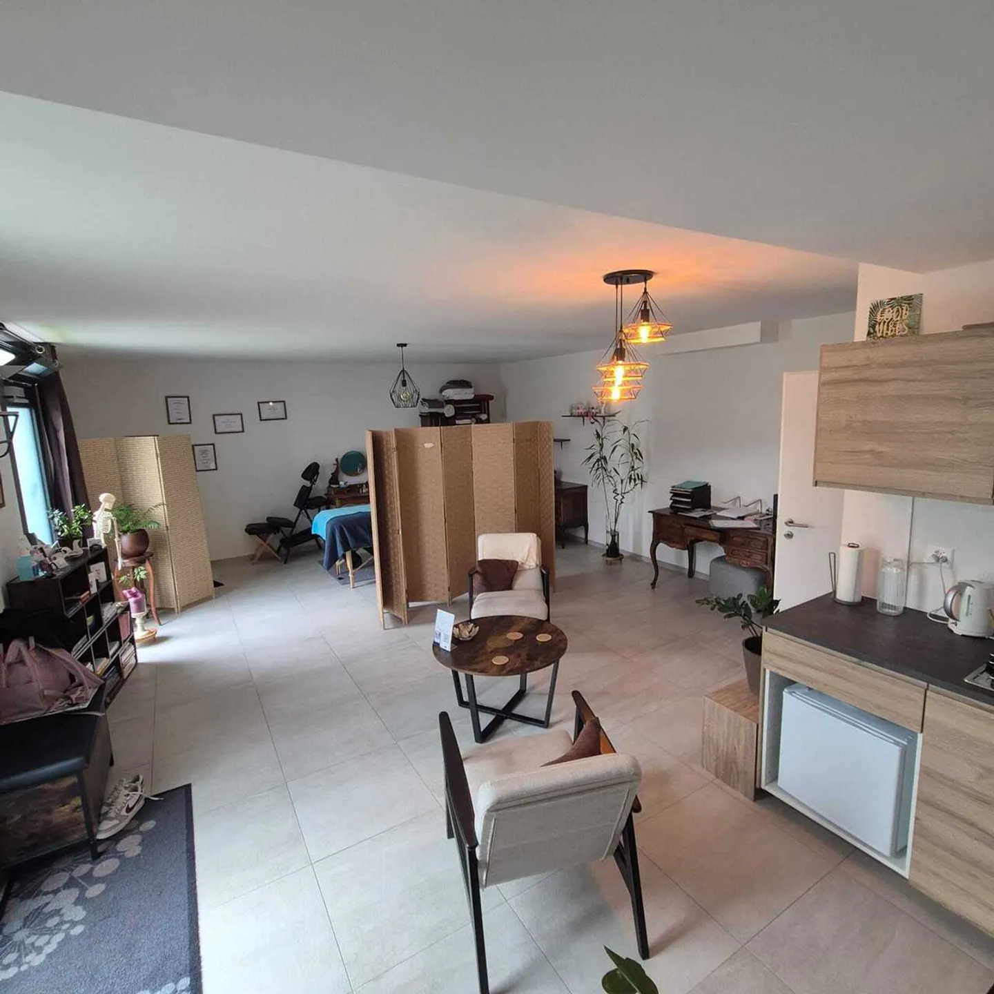 Bel locale commerciale di 42 m2 al piano terra disponibile immediatamente - Foto 2 di 3