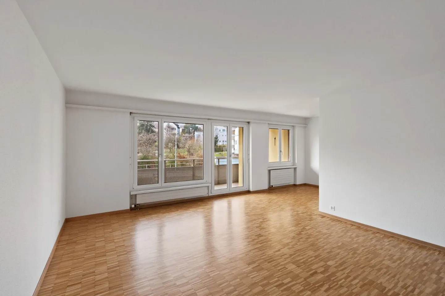 Geräumige Wohnung in Thalwil - Foto 2 von 10