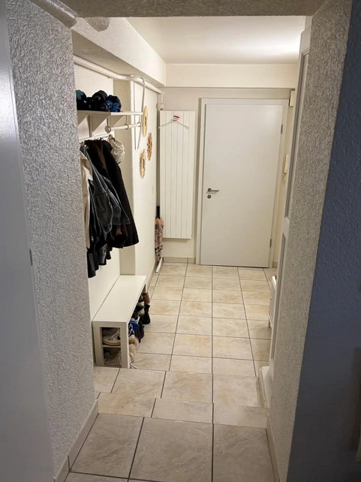 Spacious 2-room apartment with terrace in La Coudre, Neuchâtel - Photo 1 of 20