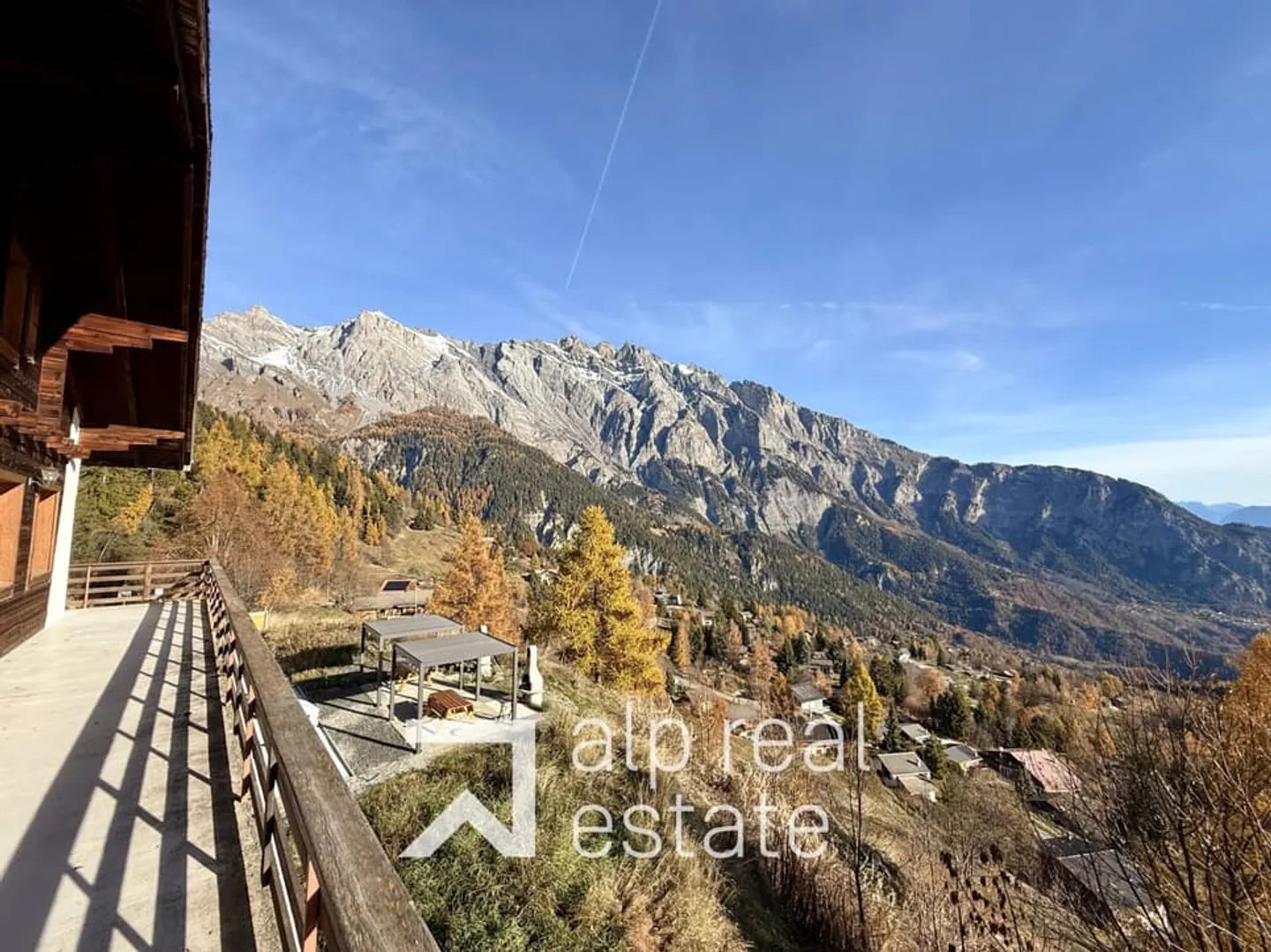 Charmant 2.5 pièces neuf avec vue exceptionnelle sur les montagnes - Photo 7 sur 8