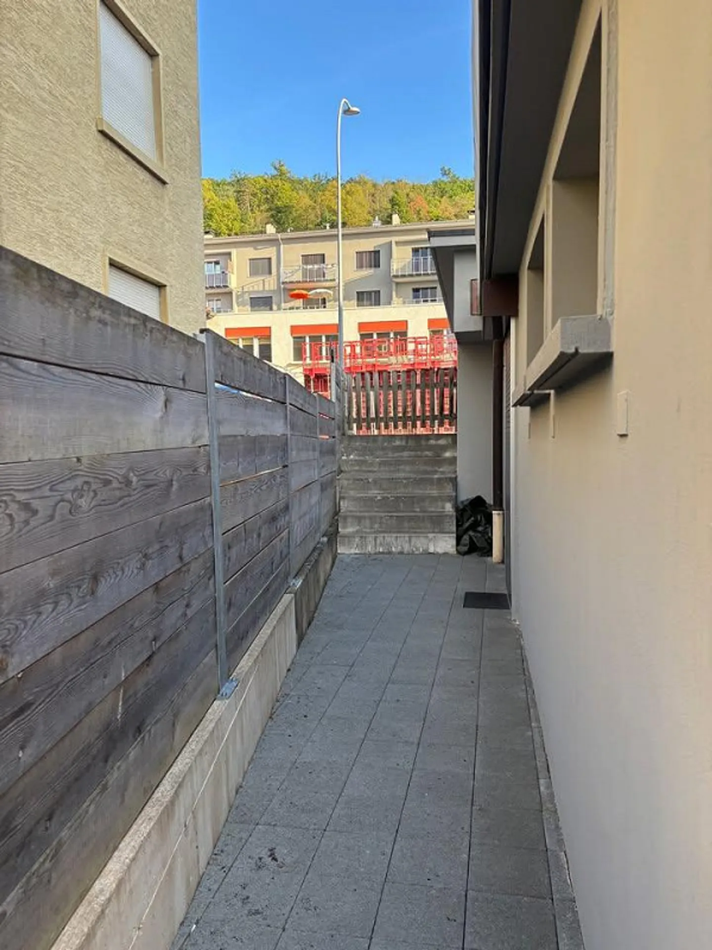 Spacious 2-room apartment with terrace in La Coudre, Neuchâtel - Photo 20 of 20