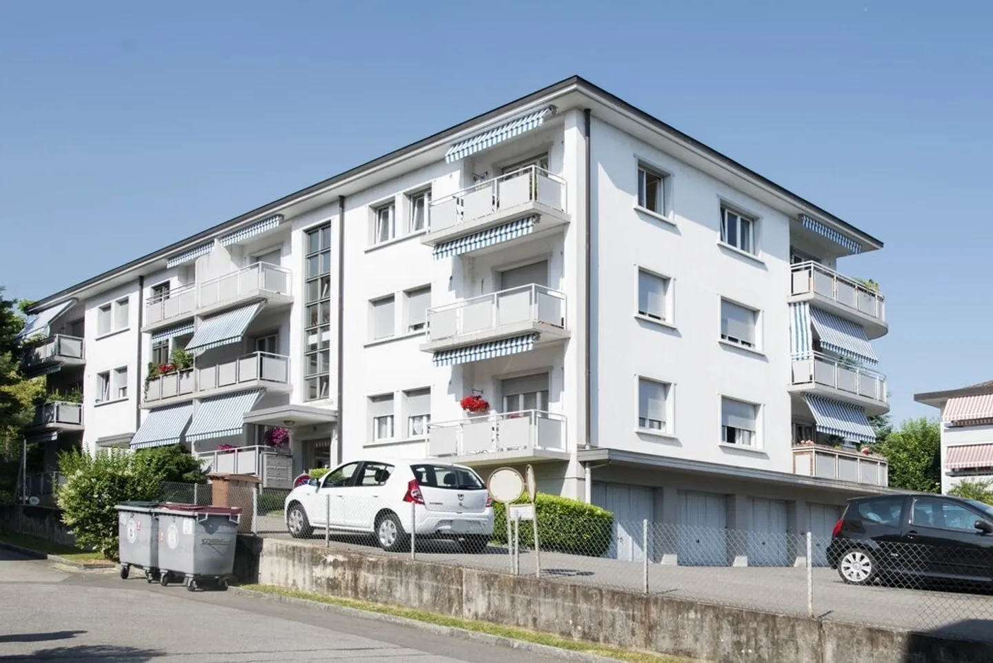 «Parkplatz in Pully» - Foto 1 von 1