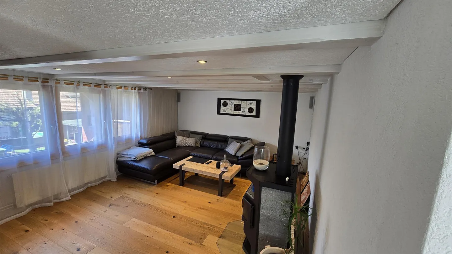 Maison individuelle de 5 pièces – Vivre au cœur du village de Bönigen - Photo 5 sur 21
