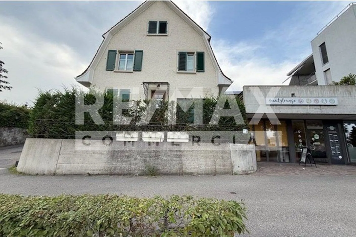 Investitionsobjekt in Oberwil: Charmant & Zentral - Foto 1 von 7