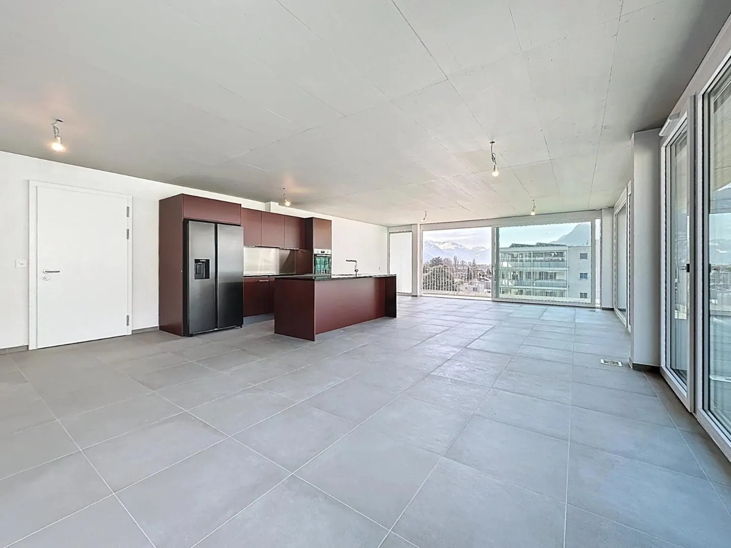 Appartamento di lusso 4.5 locali a Conthey con vista panoramica - Foto 1 di 13