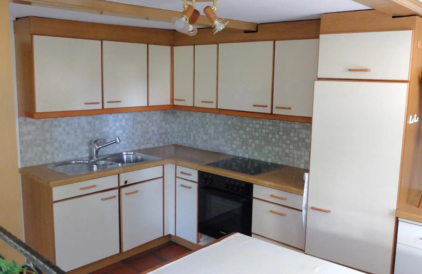 Two-sided attached 4 ½-room single-family house with parking space - Photo 5 of 10