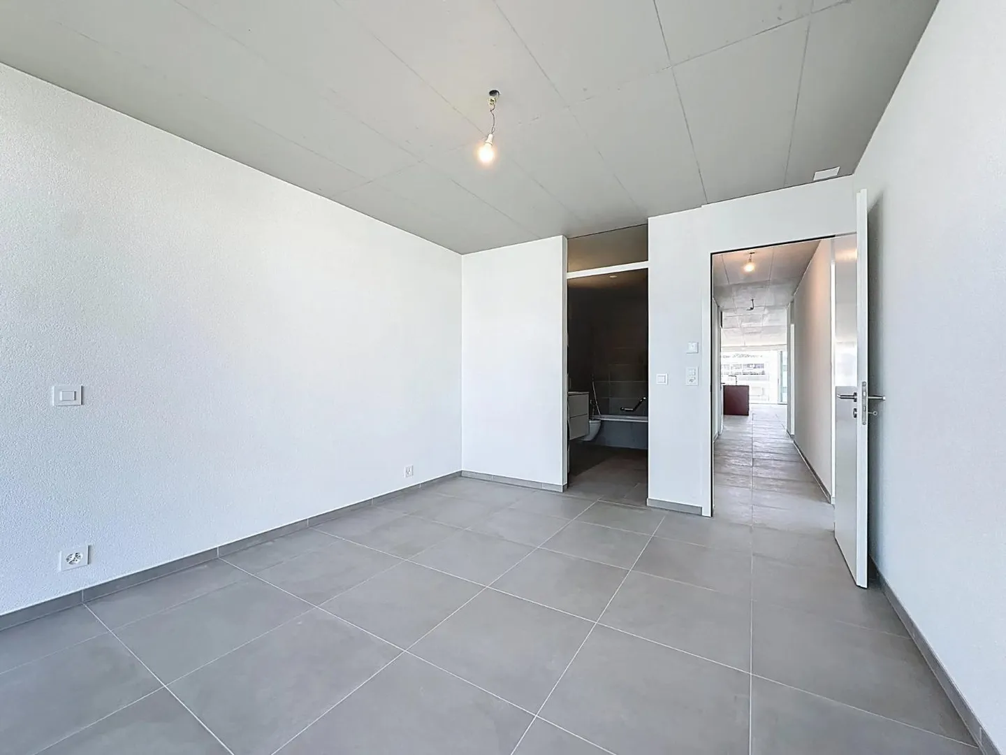 Appartamento di lusso 4.5 locali a Conthey con vista panoramica - Foto 9 di 13
