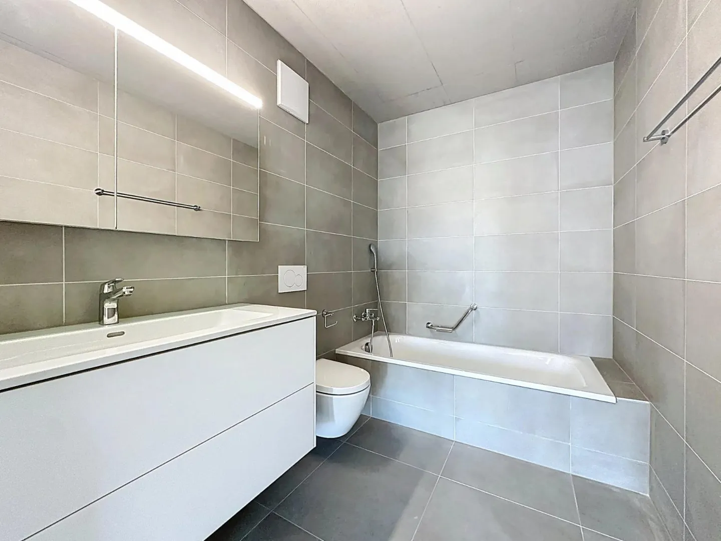 Appartamento di lusso 4.5 locali a Conthey con vista panoramica - Foto 10 di 13