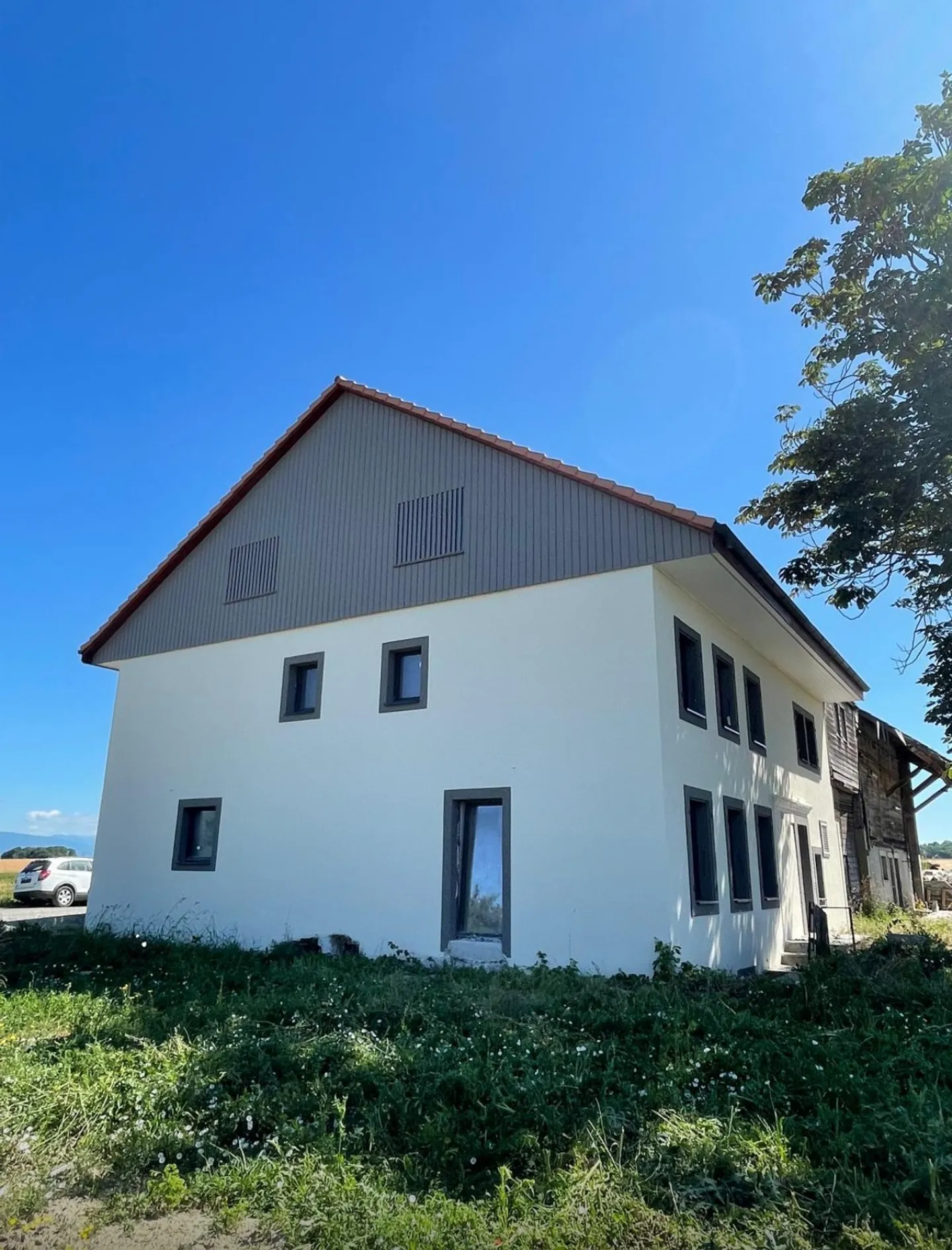 Progetto unico a Montbrelloz: due ville moderne collegate su un ampio terreno - Foto 1 di 6