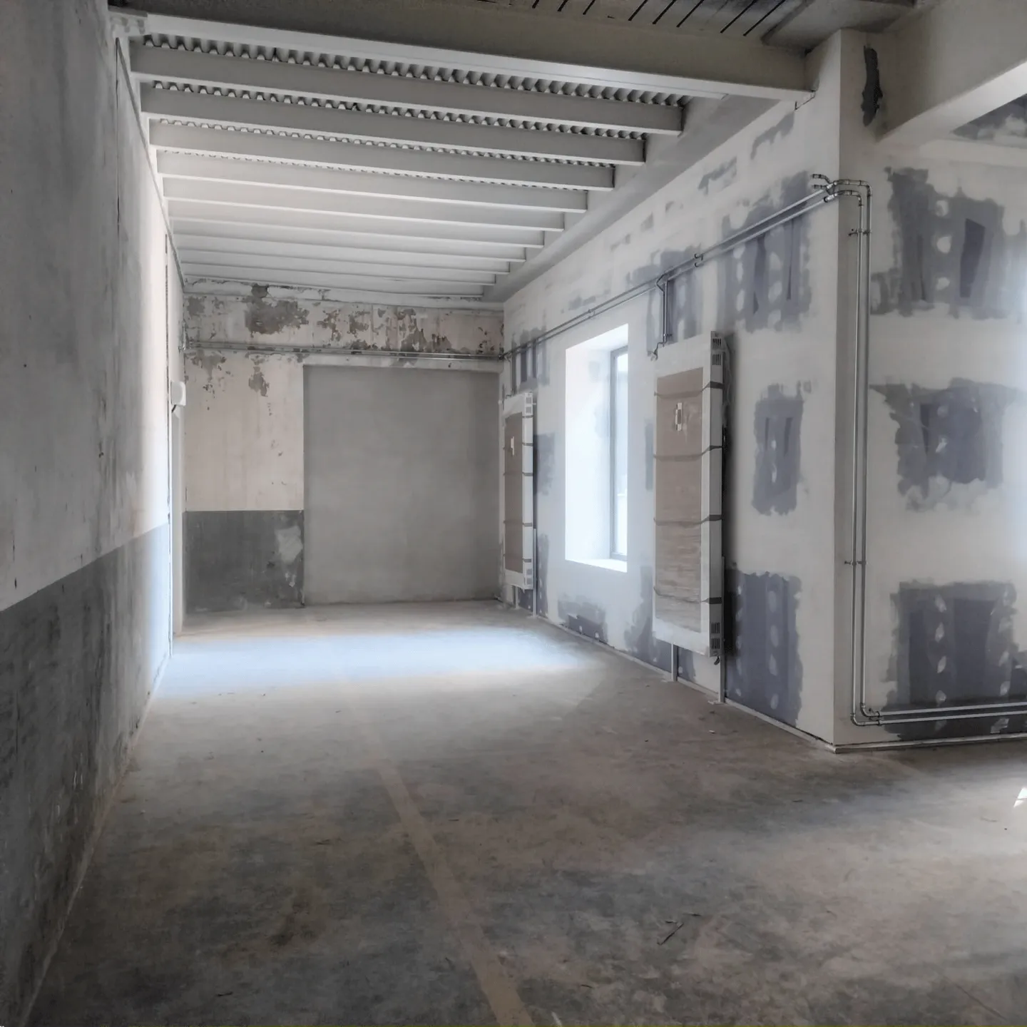 Spazio commerciale con fascino di edificio storico nel mezzo dell'area Bernapark - Foto 6 di 8