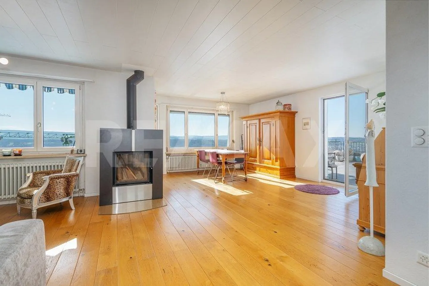 Sole e vista panoramica: Casa unifamiliare con appartamento separato - Foto 4 di 13