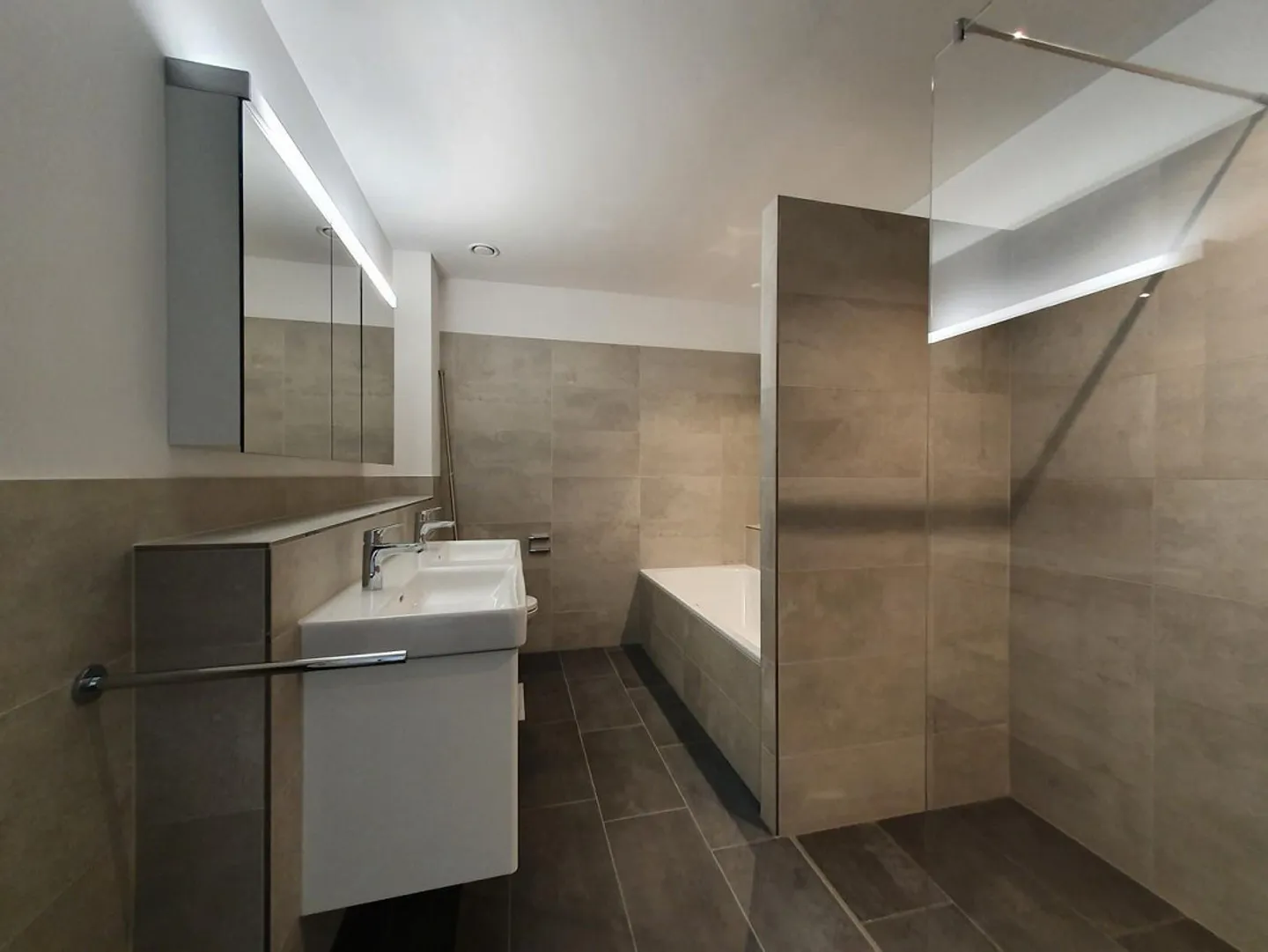 Your house on the south slope with terrace and garden - Photo 7 of 13