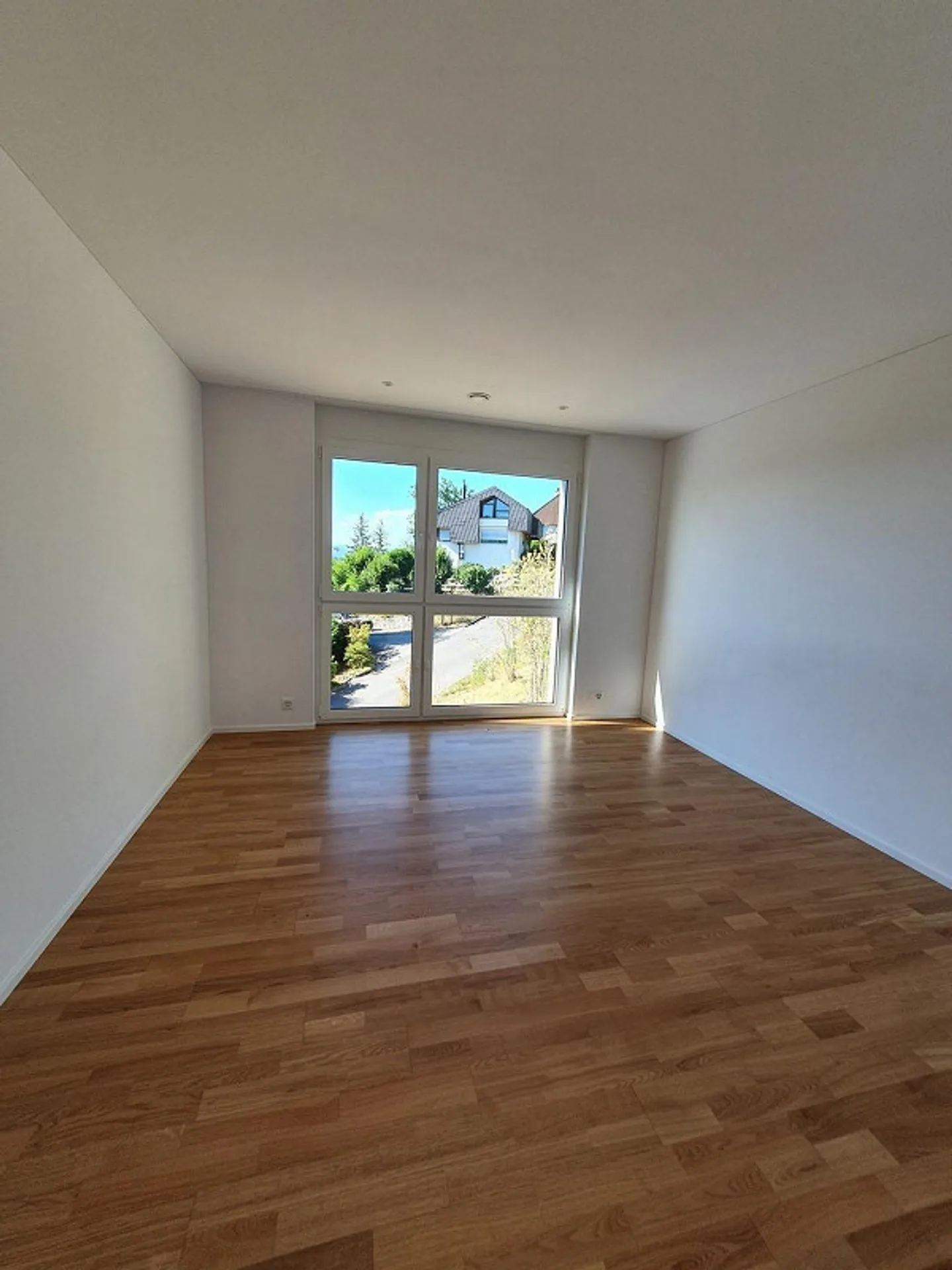 Your house on the south slope with terrace and garden - Photo 9 of 13