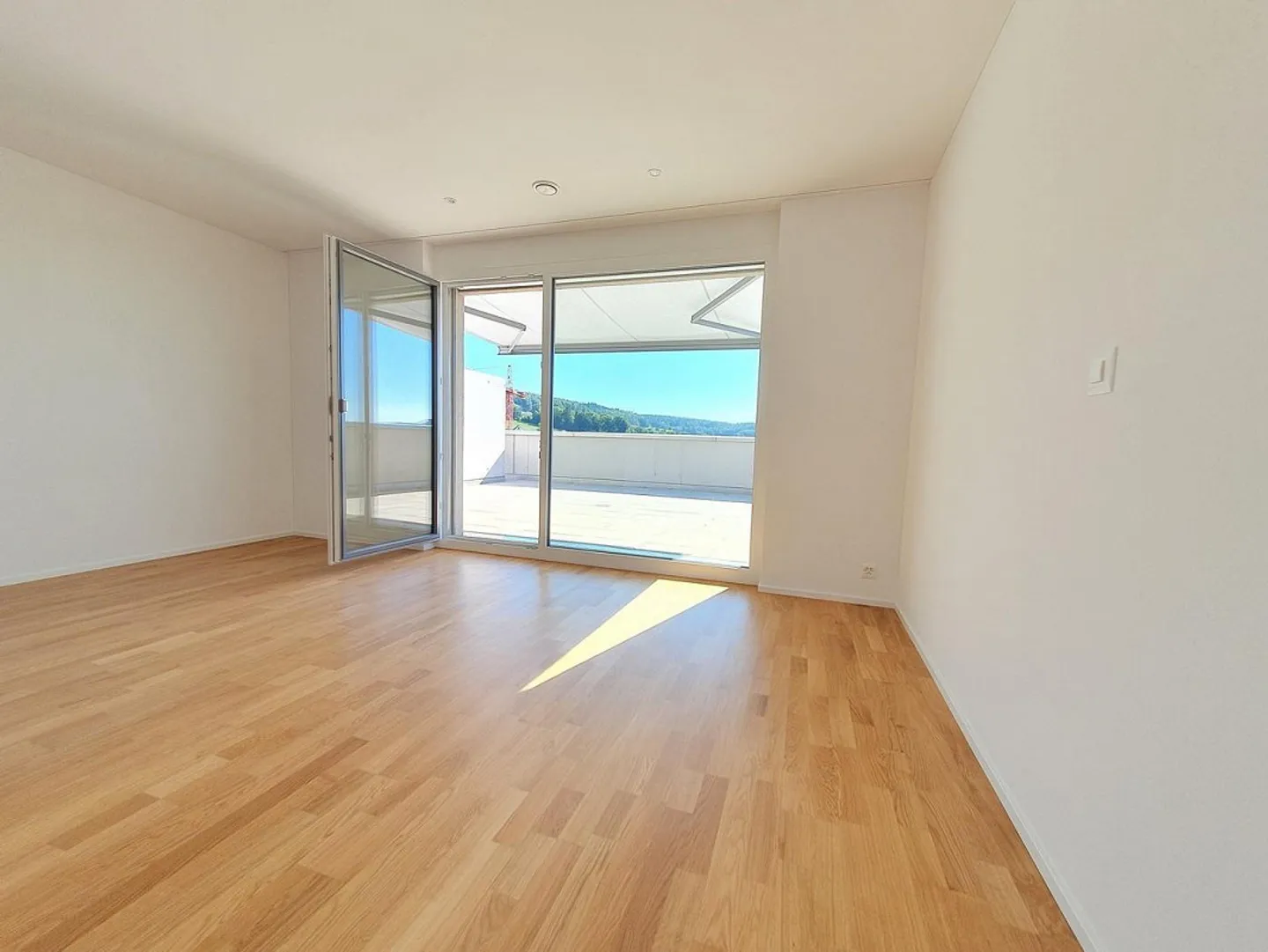 Your house on the south slope with terrace and garden - Photo 10 of 13