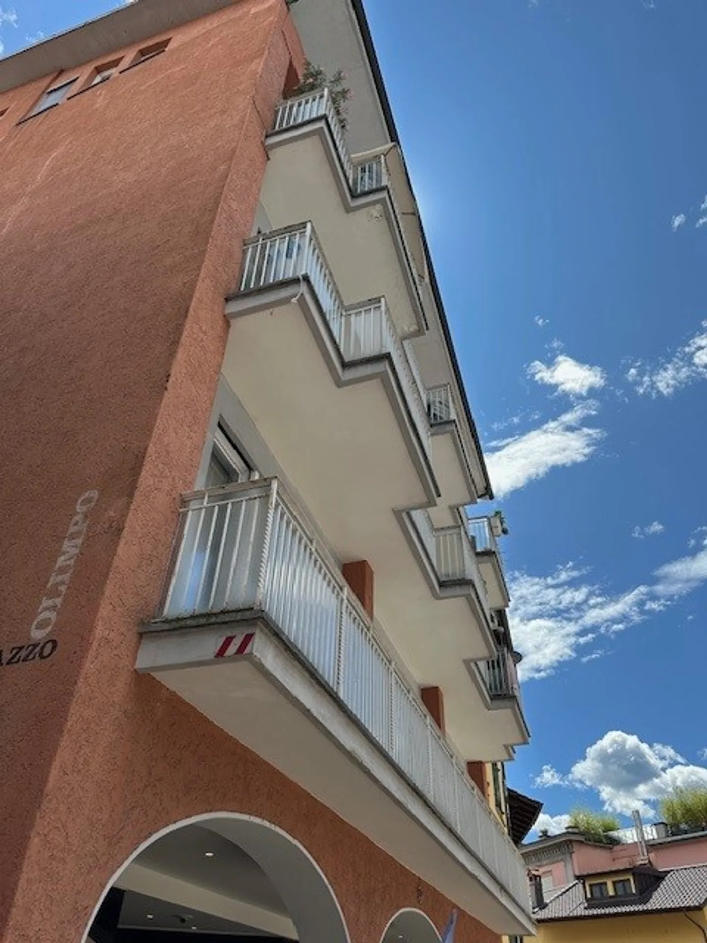 We rent a beautiful apartment in the heart of Ascona - Photo 7 of 8