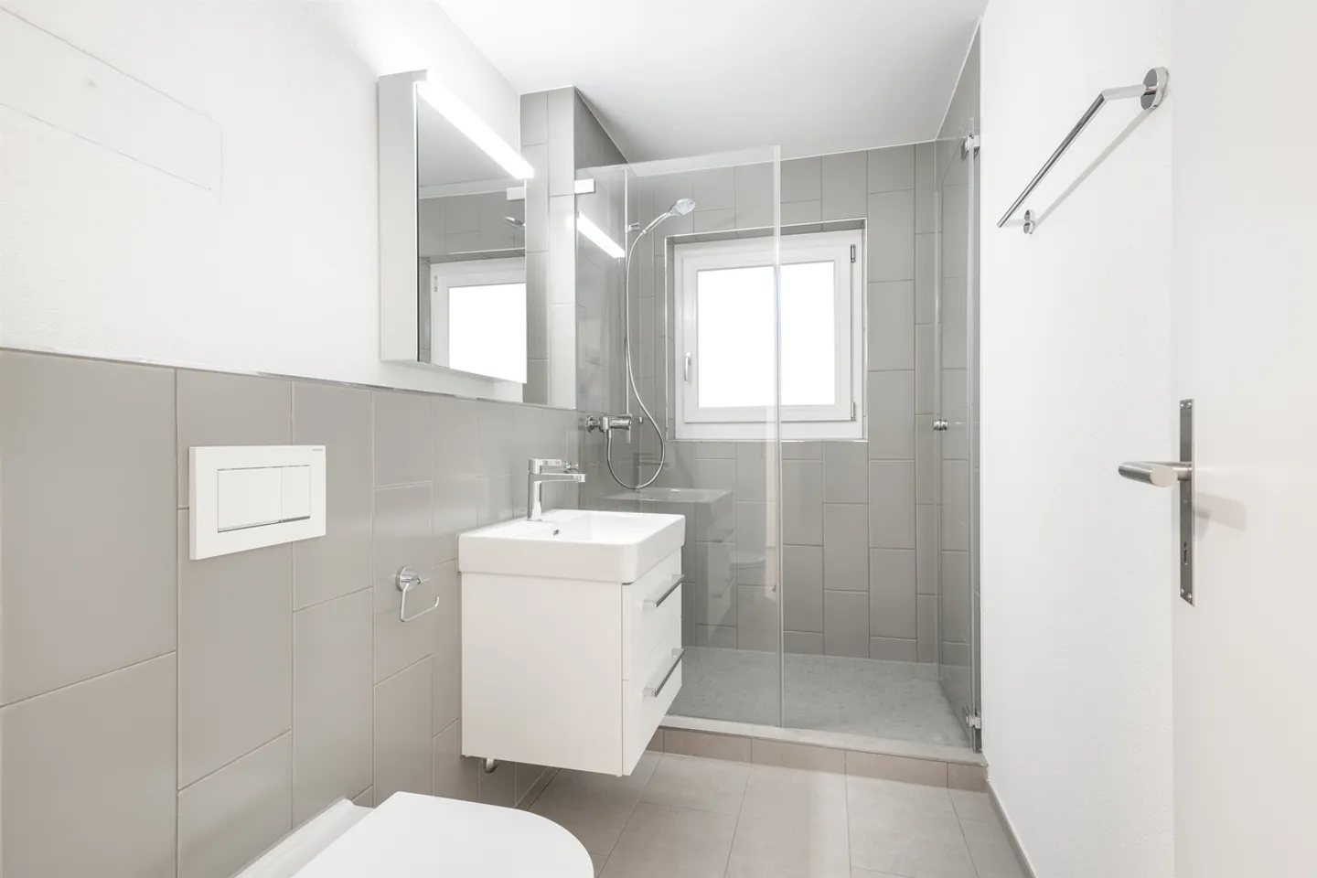 Appartamento moderno con balcone sud - Foto 5 di 8