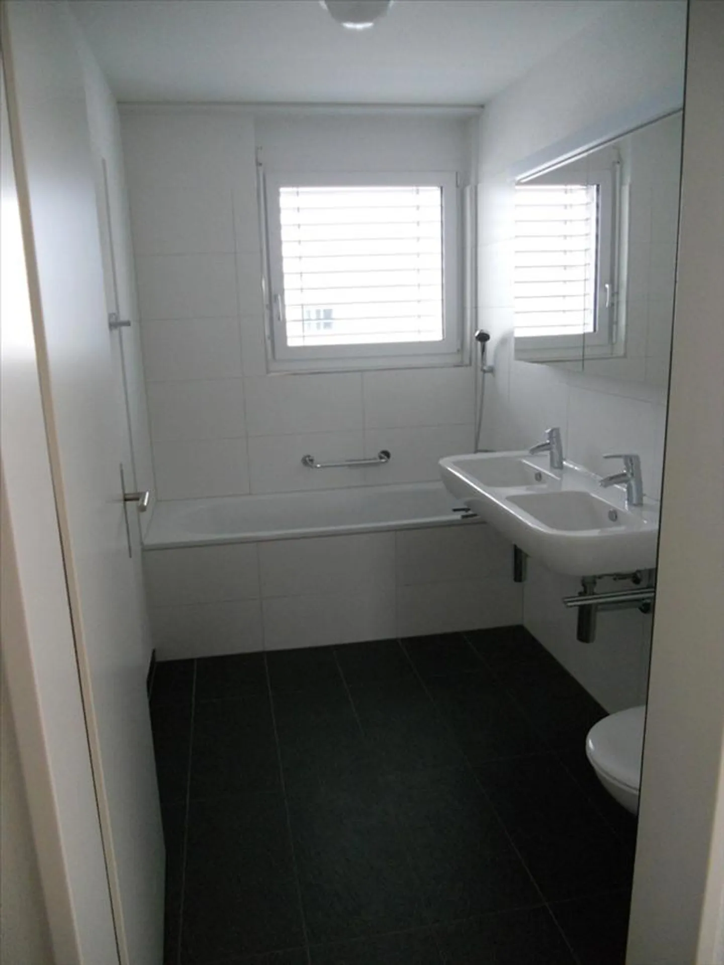 Topmodernes Wohnen in malerischer Umgebung - Foto 3 von 6