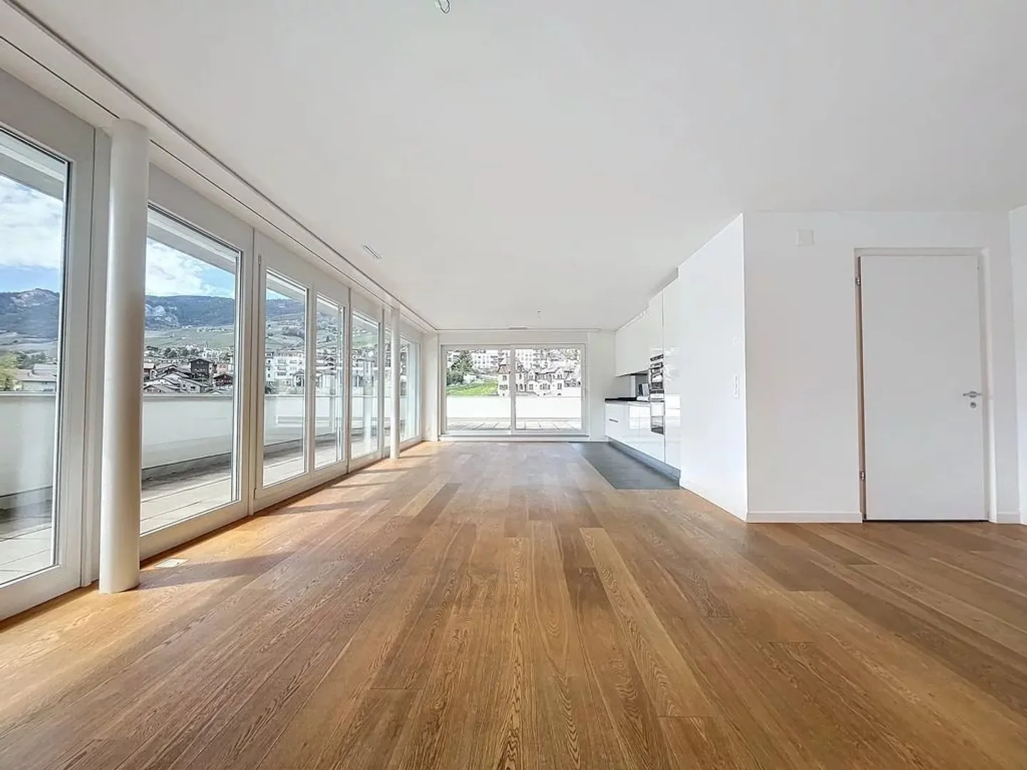 Appartement Attique Étonnant - Photo 2 sur 13