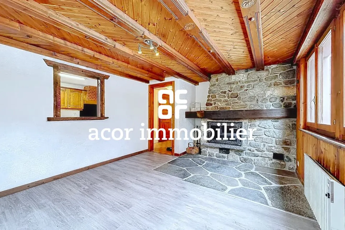 Wohngebäude mit 2 Wohnungen 4 1/2 Zimmer in Liddes - Foto 2 von 10