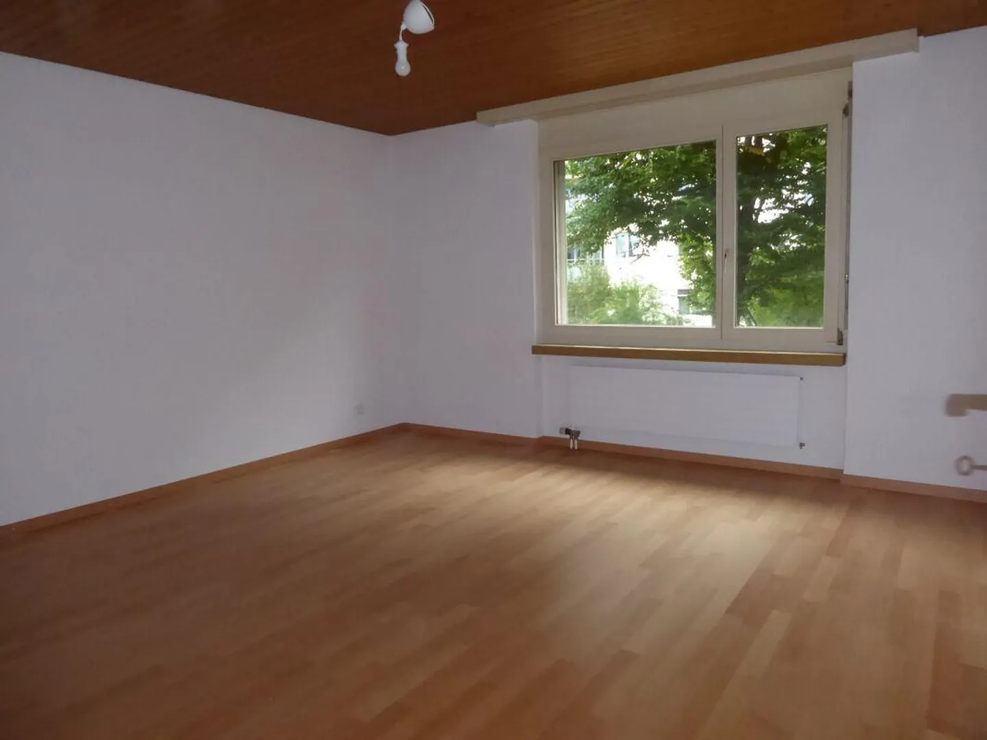 Renovierte Wohnung in ruhiger Lage - Foto 6 von 6