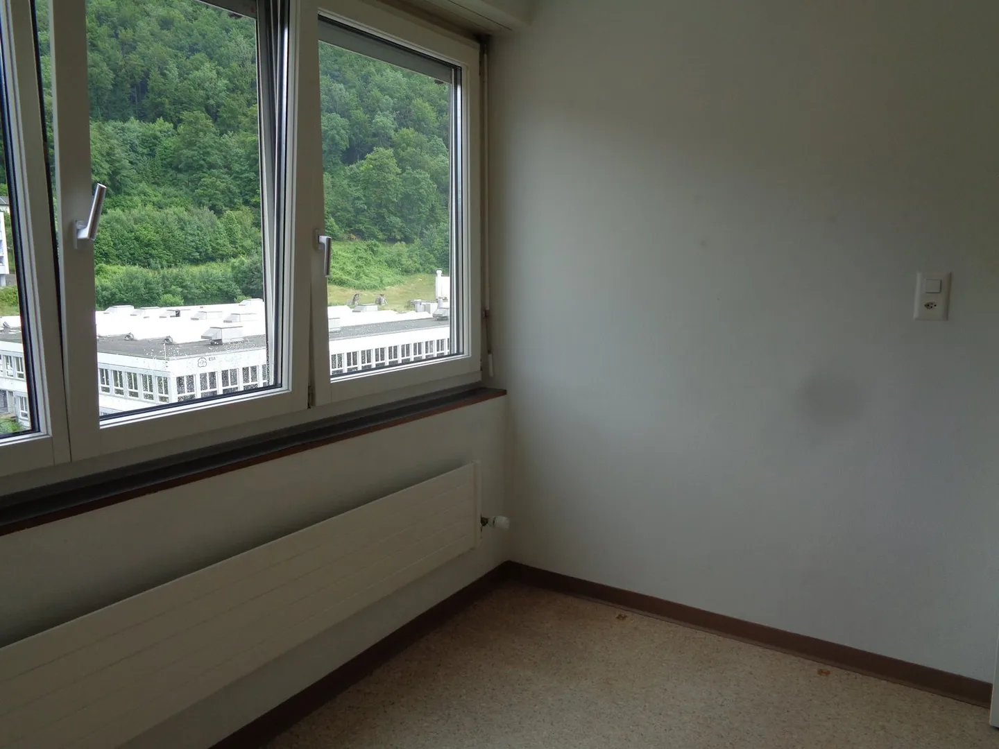 Appartement entre le centre-ville et la gare CFF - Photo 5 sur 14