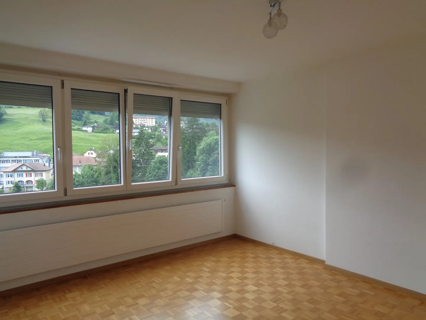 Appartement entre le centre-ville et la gare CFF - Photo 7 sur 14