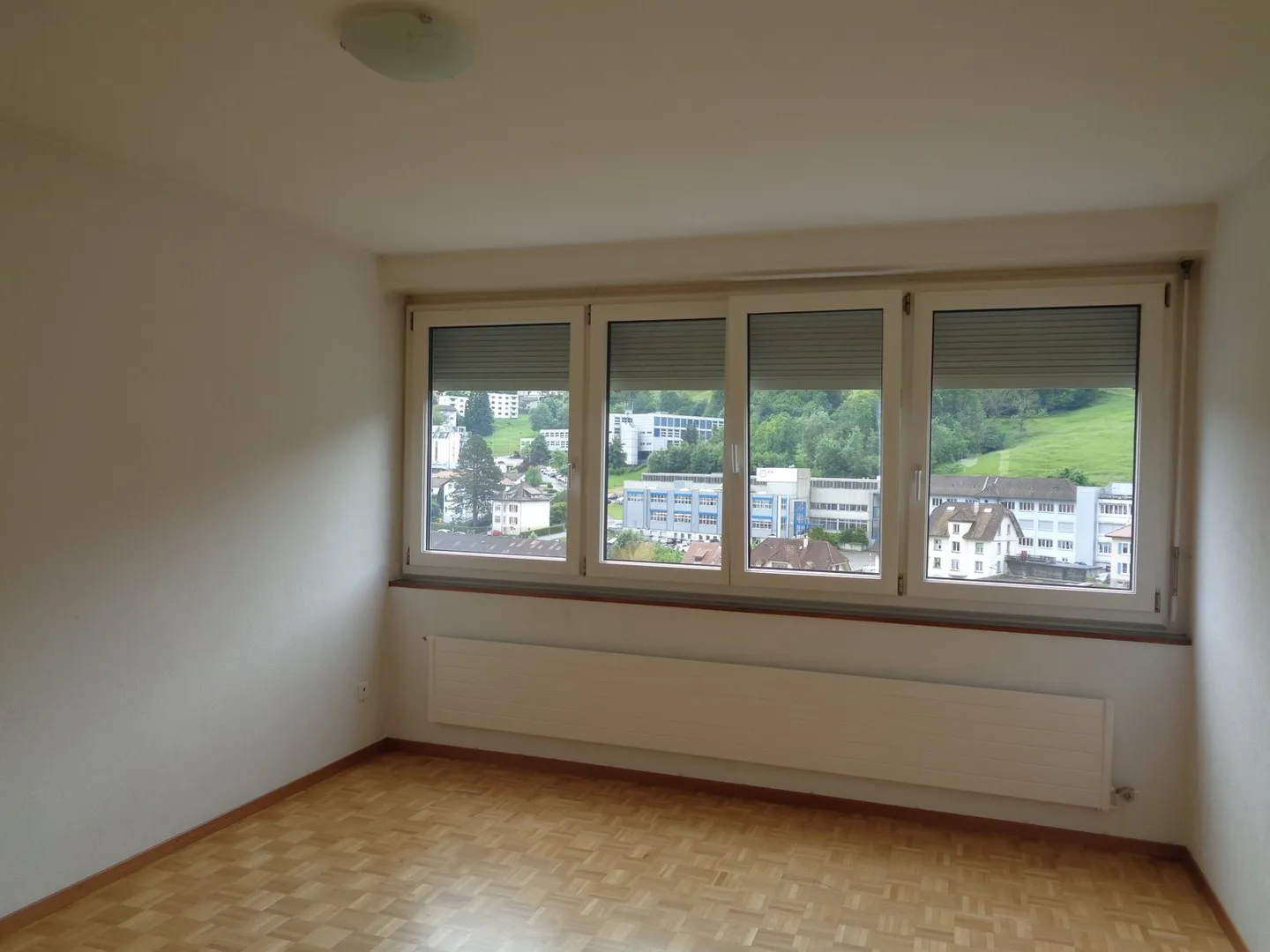 Appartement entre le centre-ville et la gare CFF - Photo 8 sur 14