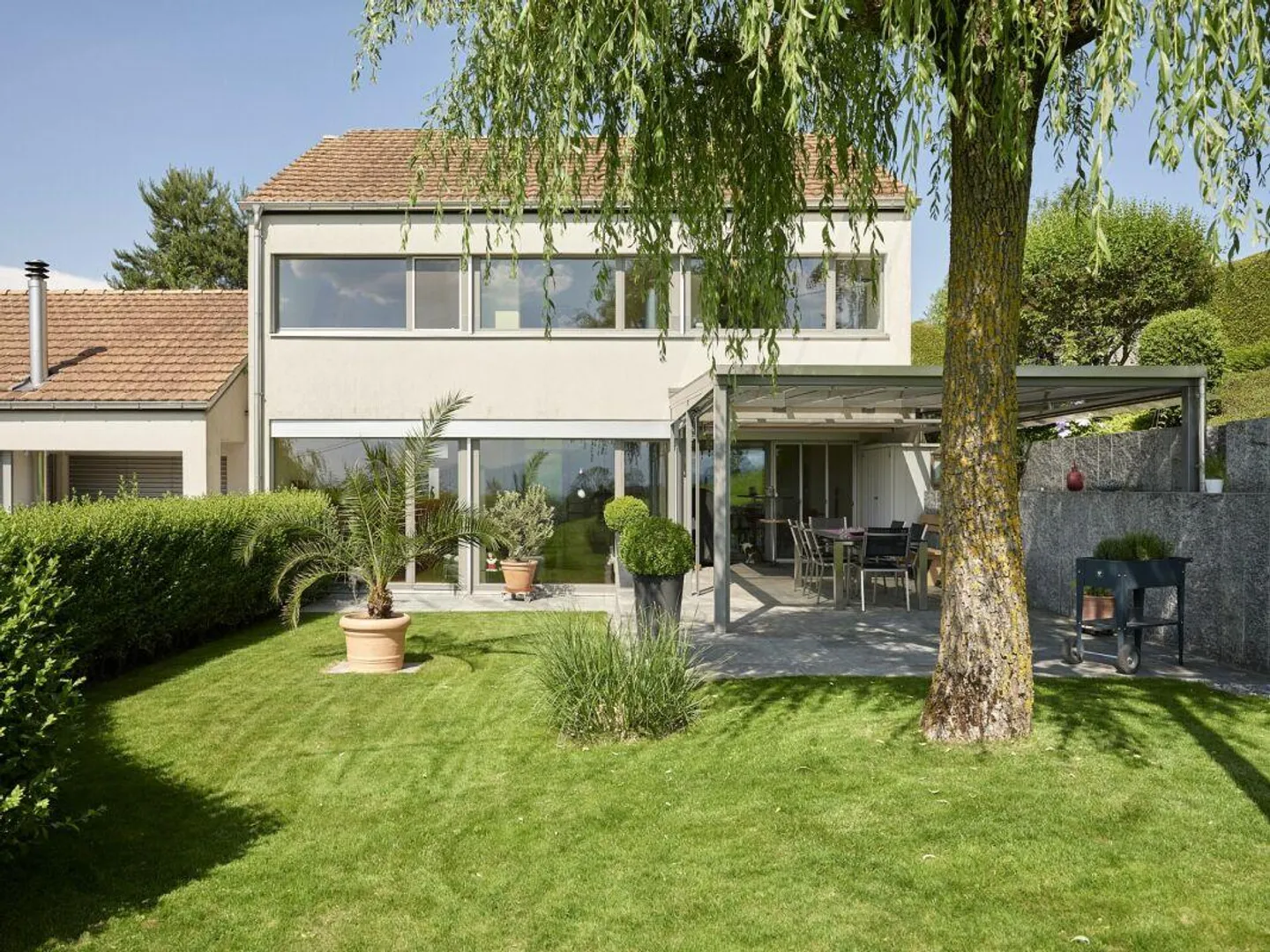 Casa unifamiliare con garage doppio - Foto 1 di 13