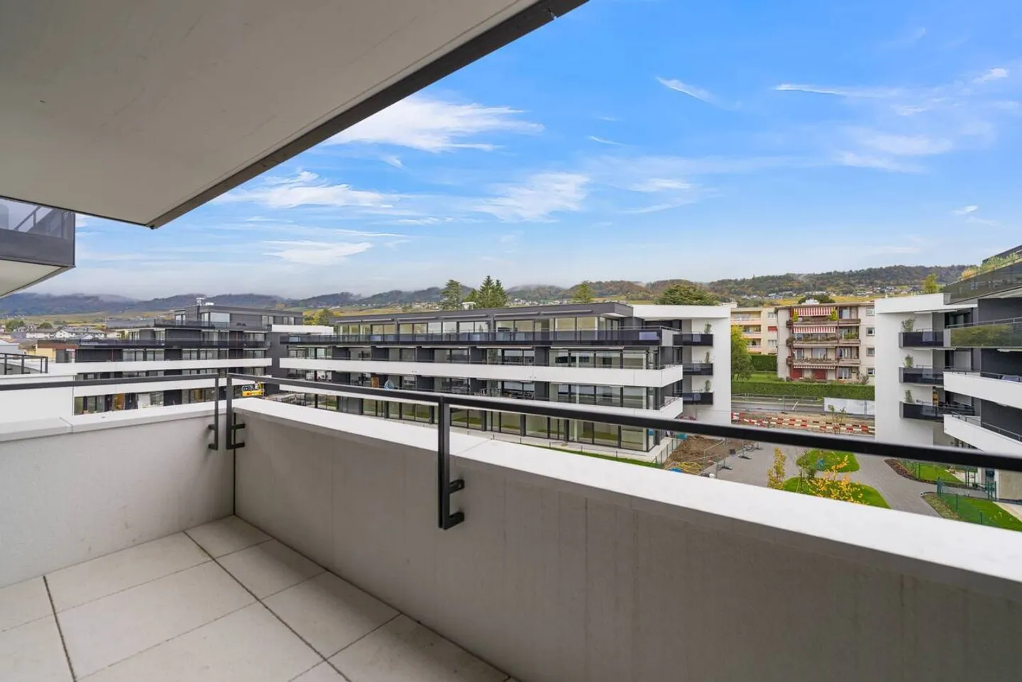 Nur wenige Schritte vom See entfernt! Neue Penthouse-Wohnung mit 2,5 Zimmern - Foto 9 von 10