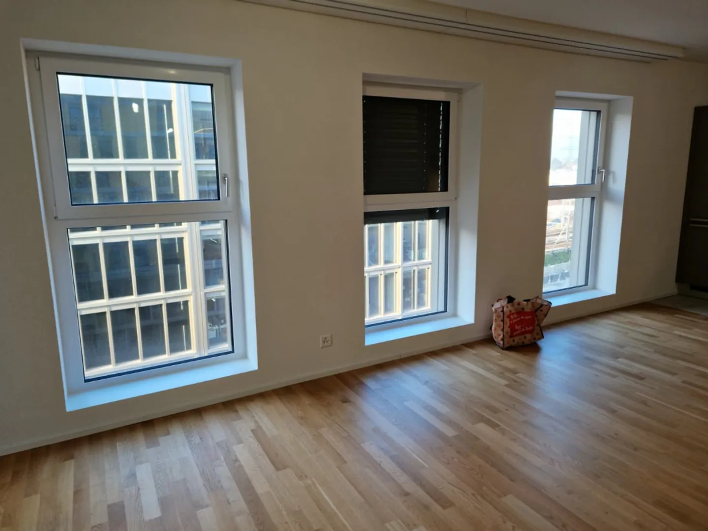 Außergewöhnliche Wohnung im Quartier de l'Étang - Photo 12 sur 13