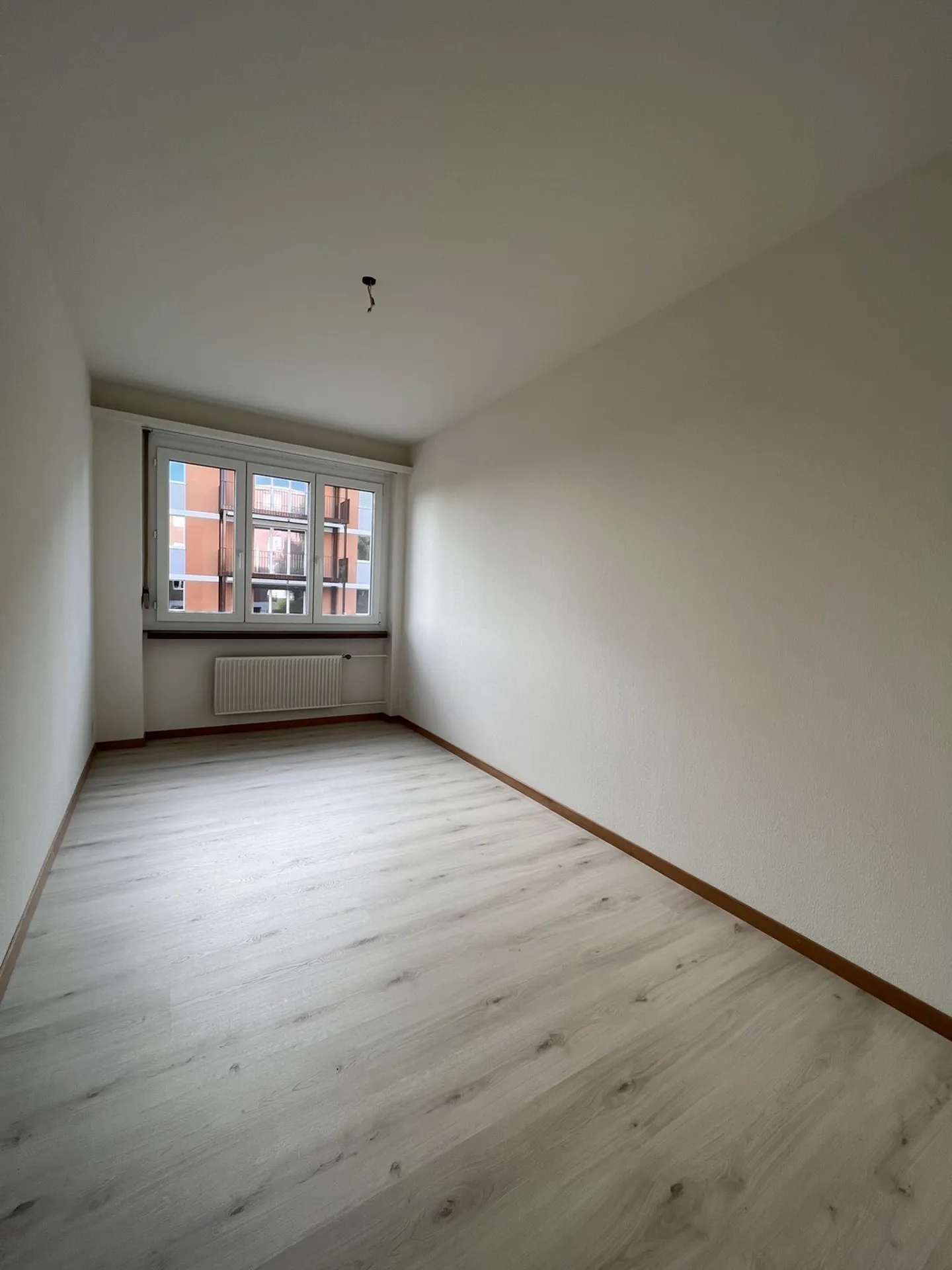 Helle und gemütliche Wohnung in ruhigem Quartier - Photo 2 of 9