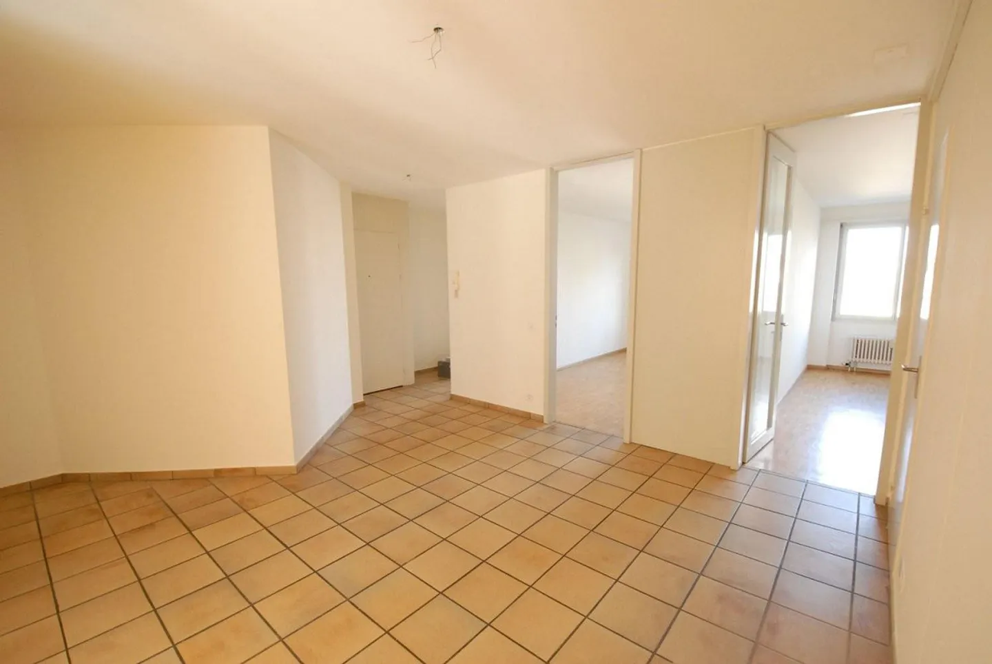 Geräumige 3½-Zimmer-Wohnung - Foto 3 von 9