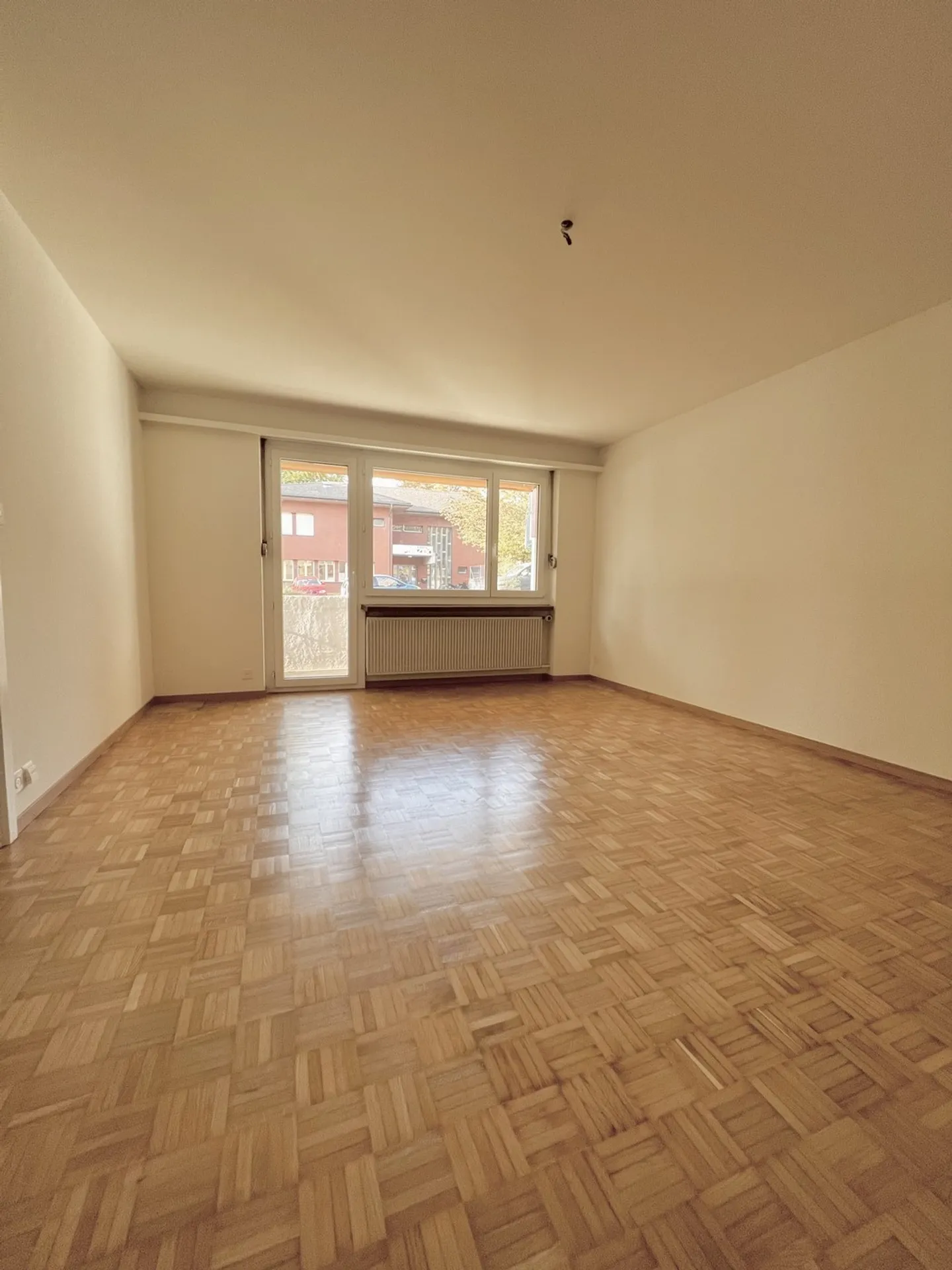 Helle und gemütliche Wohnung in ruhigem Quartier - Photo 6 of 9