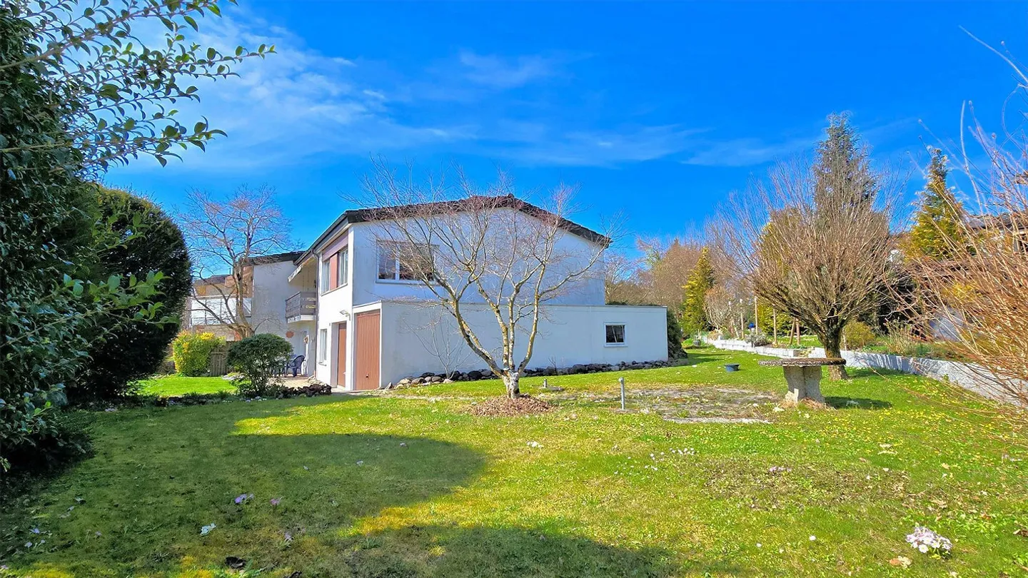 Corner House with Large Garden and Lots of Potential in Prime Residential Area - Photo 2 of 17