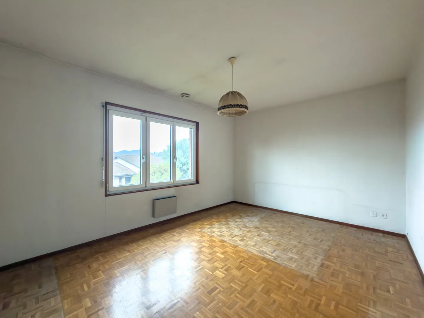 Einfamilienhaus mit Garten in Morbio Superiore - Foto 2 von 6