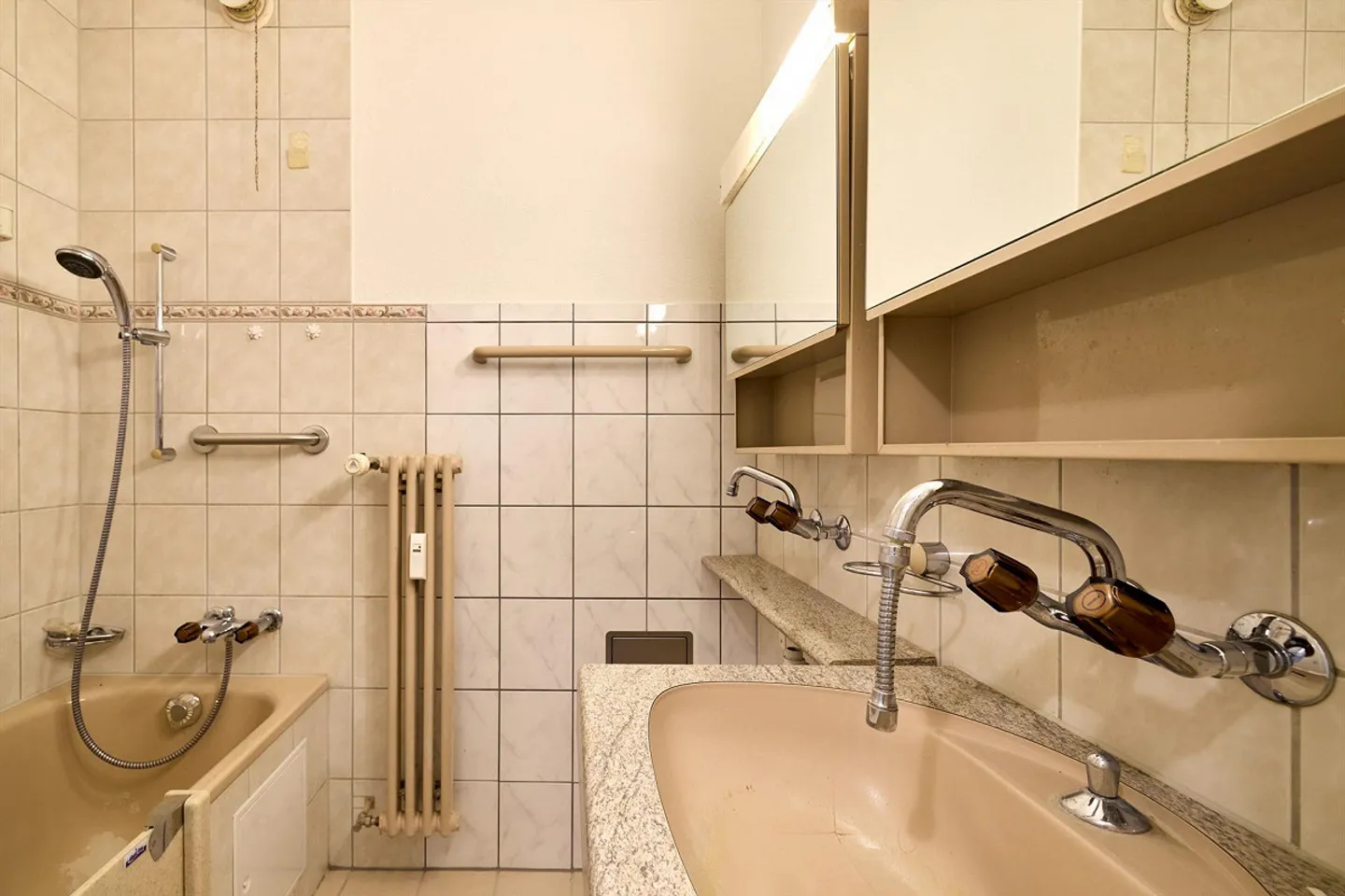 4.5-room apartment in a quiet location with parking space - Photo 9 of 9