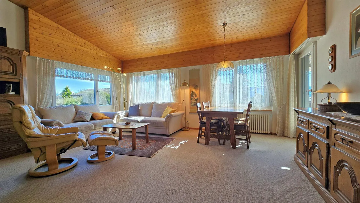 Corner House with Large Garden and Lots of Potential in Prime Residential Area - Photo 6 of 17