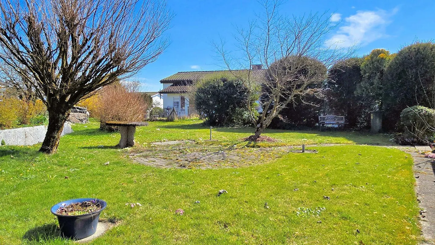 Corner House with Large Garden and Lots of Potential in Prime Residential Area - Photo 3 of 17