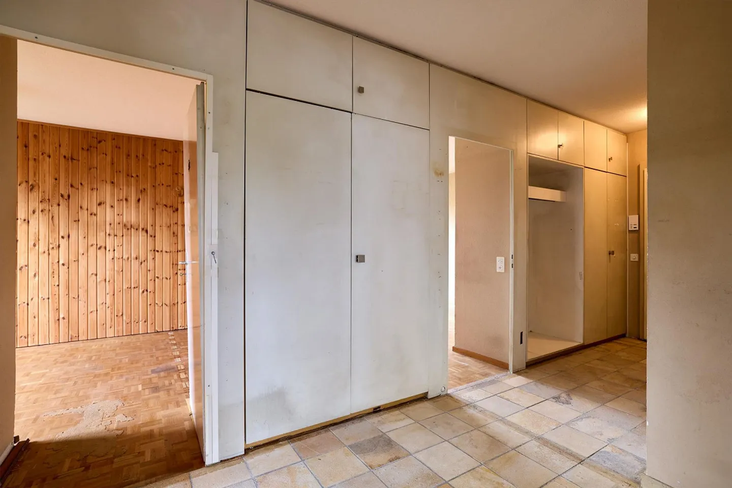 4.5-room apartment in a quiet location with parking space - Photo 8 of 9