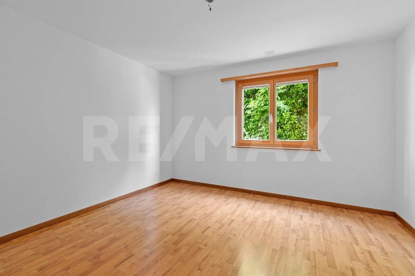 Appartement moderne de 2½ pièces avec vue imprenable à Mastrils - Photo 3 sur 6
