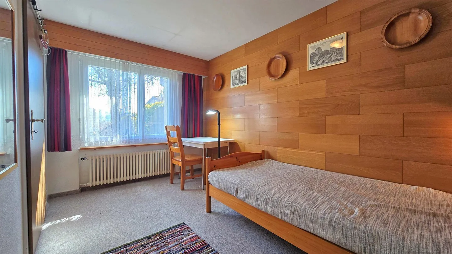 Corner House with Large Garden and Lots of Potential in Prime Residential Area - Photo 14 of 17