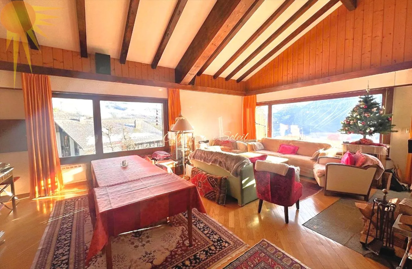 Angenehmes und geräumiges Haus mit 2 Wohnungen (4,5 + 2,5 Zimmer) im Dorf Mollens, 5 Minuten mit dem Auto von Crans-Montana entfernt! - Foto 2 von 13