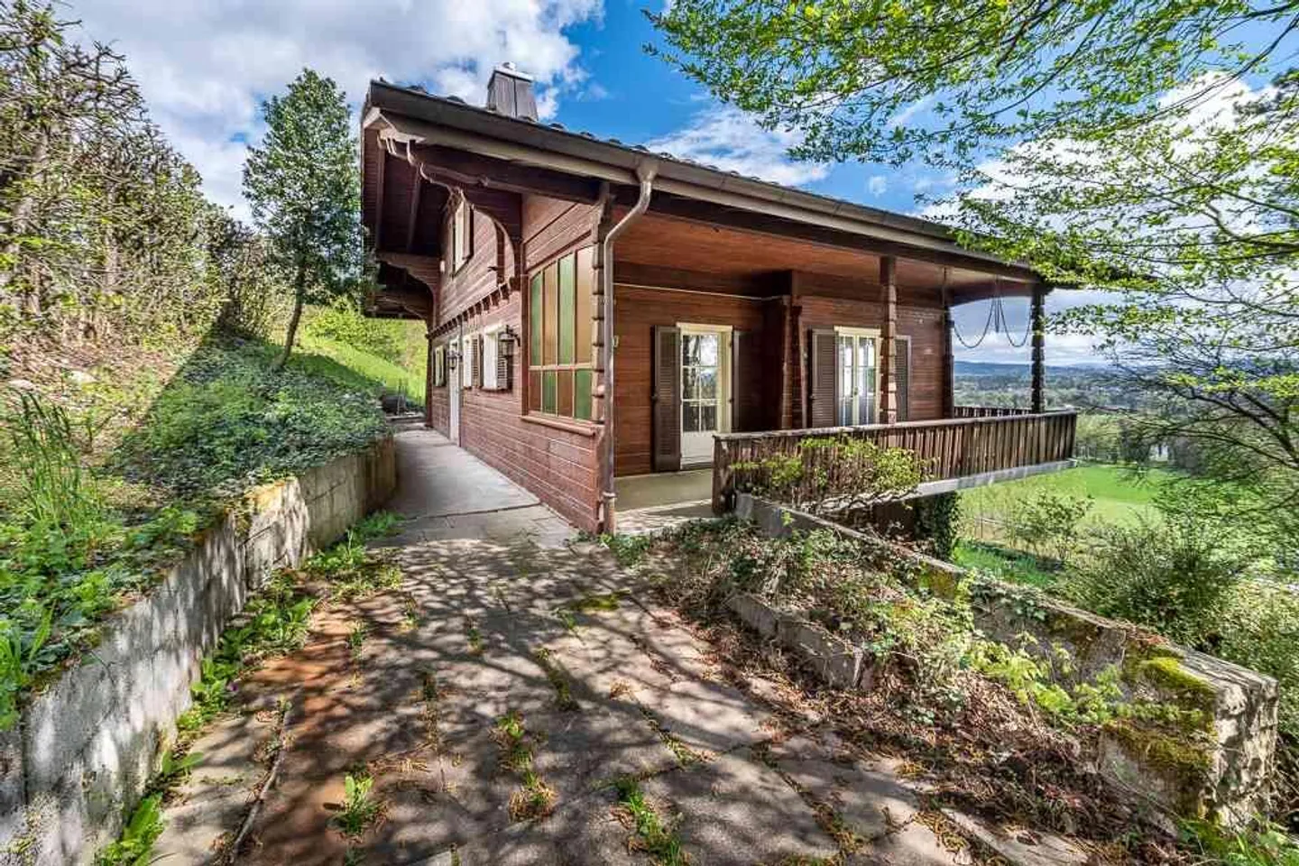 Cercasi inquilino – Casa unifamiliare di 5,5 stanze con grande giardino naturale - Foto 3 di 6