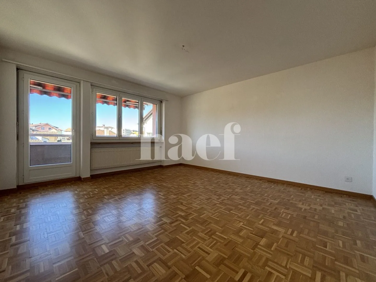 4-room apartment - Photo 1 of 9